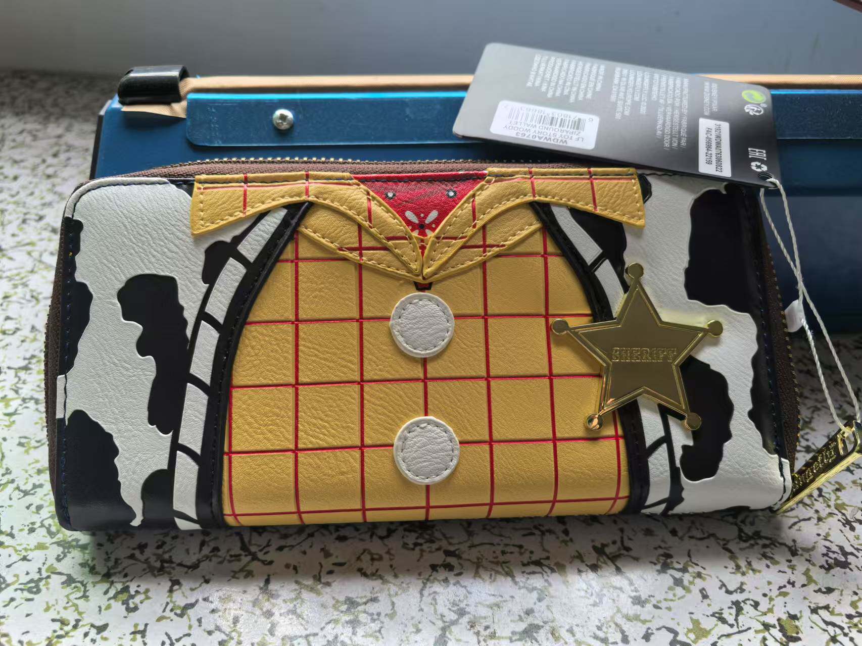 in  Stock Loungefly   Sheriff  - Travel Accessories Shops 评论和价格